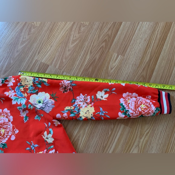 Red floral bomber jacket - Picture 3 of 5